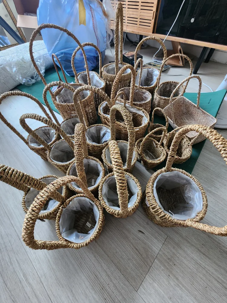 라탄 꽃바구니 새거(중고2~3개포함)팔아요.