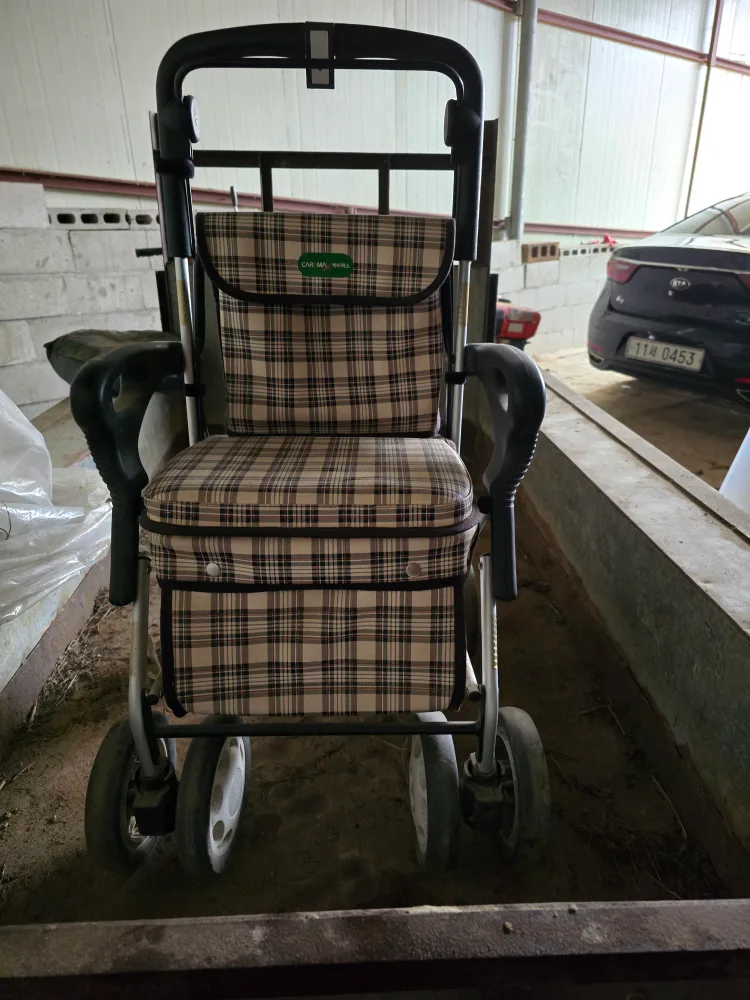 보행기 중고 팝니다.