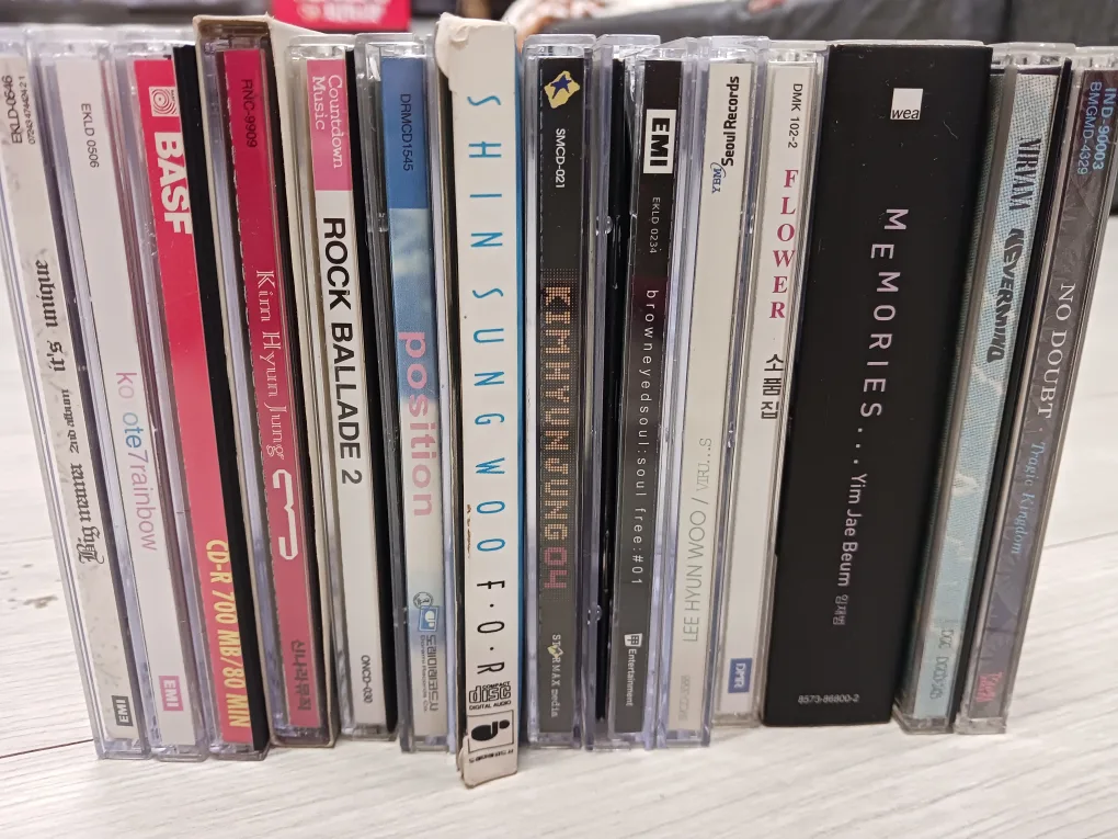 중고 음악CD 영화CD 비디오테입