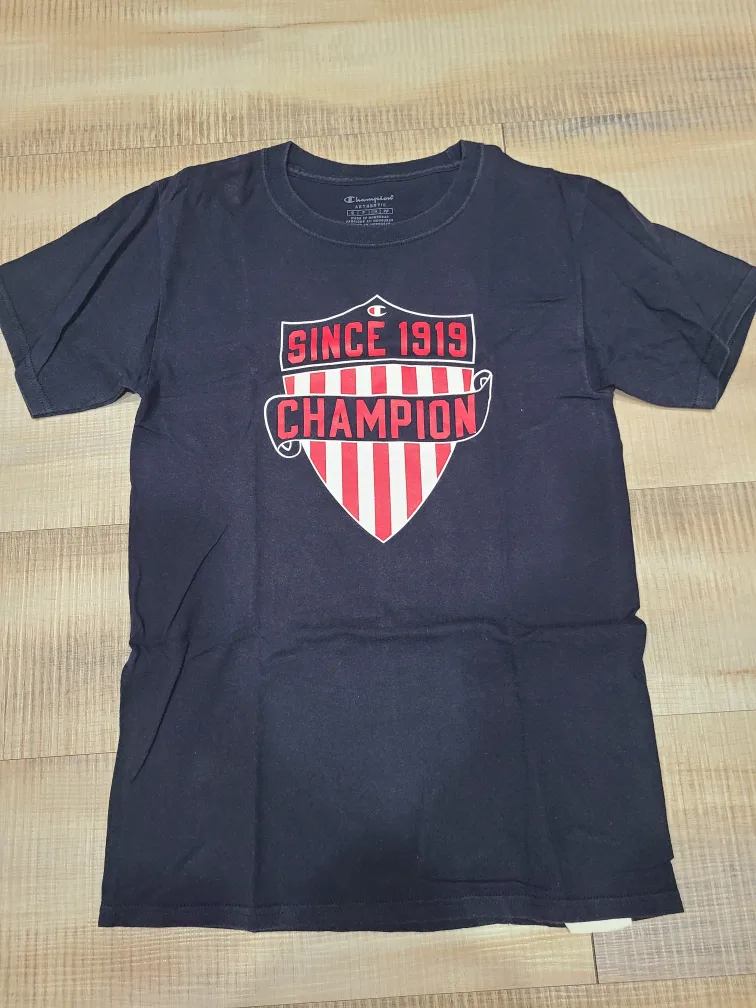 챔피온 반팔, 아디다스 반팔 등 판매합니다.(중고)