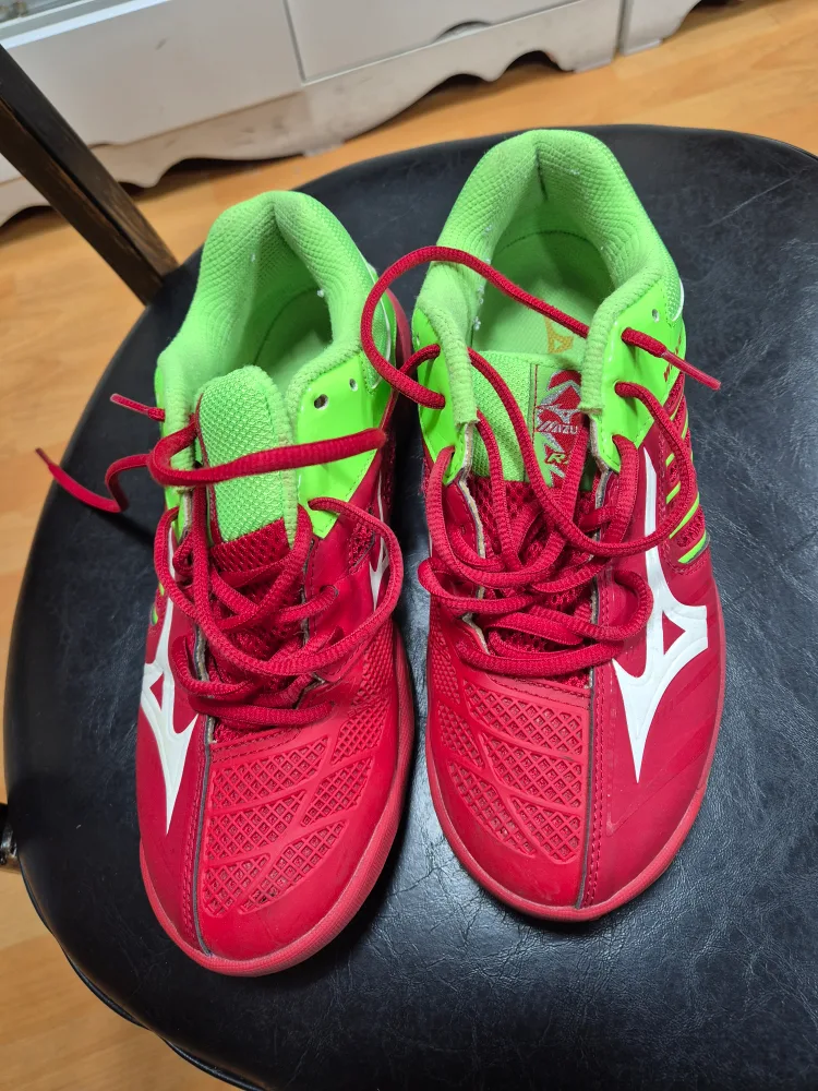 배드민턴신발 미즈노 중고 싸게처분(260)