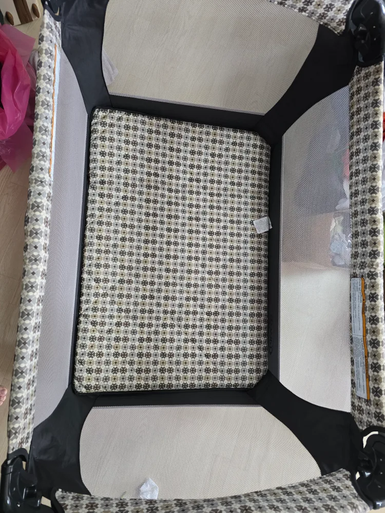 그라코 팩앤플레이 휴대용 접이식침대 + 매트리스