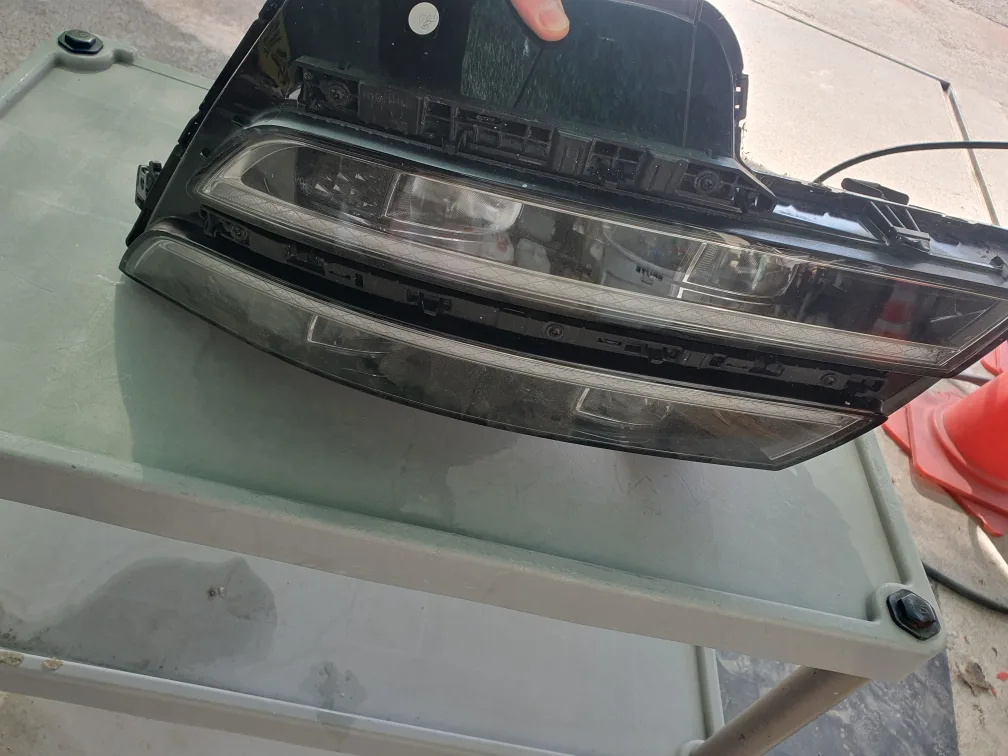 G90조수석 중고 라이트 팝니다.