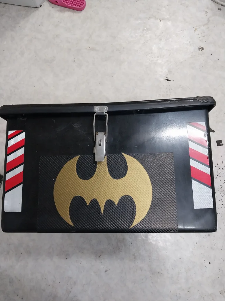 오토바이  중고 탐박스  2개