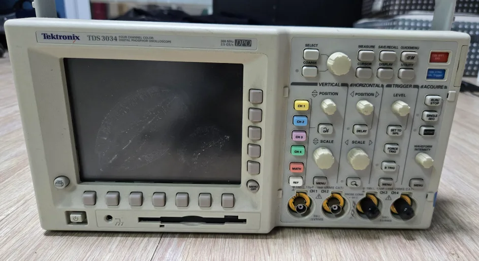 텍트로닉스 TDS3034 오실로스코프 고장