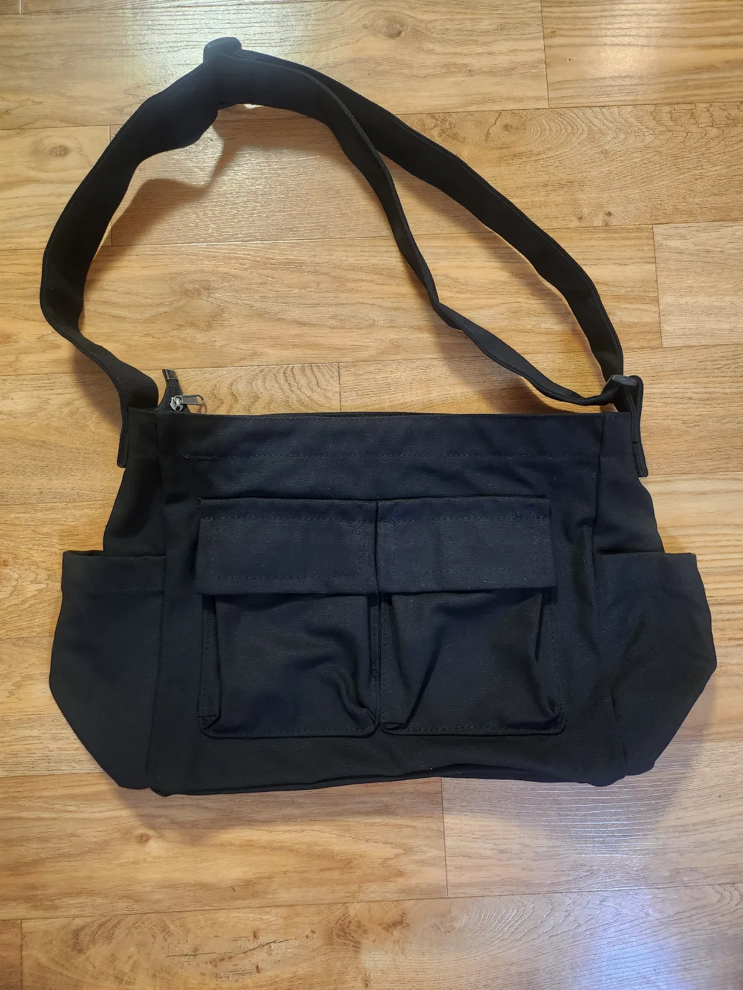 새상품) 크로스백 급처합니다