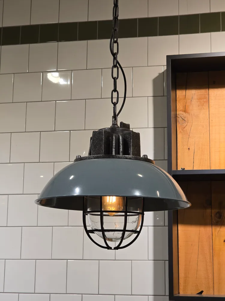 중고 급처분/ 빈티지 스타일 카페 조명/ 고급 철제 등기구/ 인테리어 조명