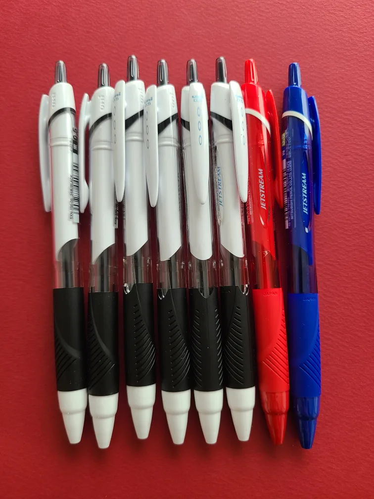 제트스트림 볼펜 8 PCS 판매합니다