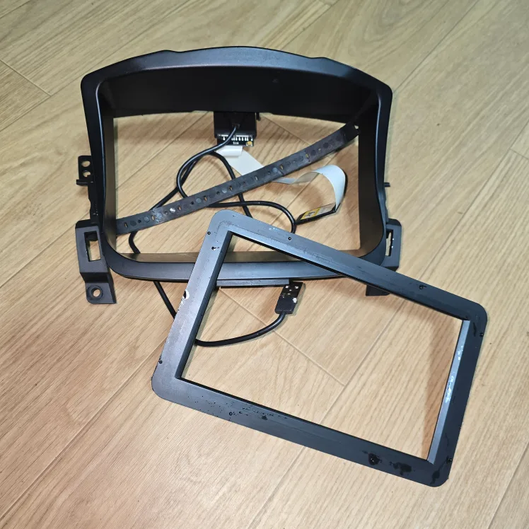 쉐보레 크루즈 네비 마감재 중고