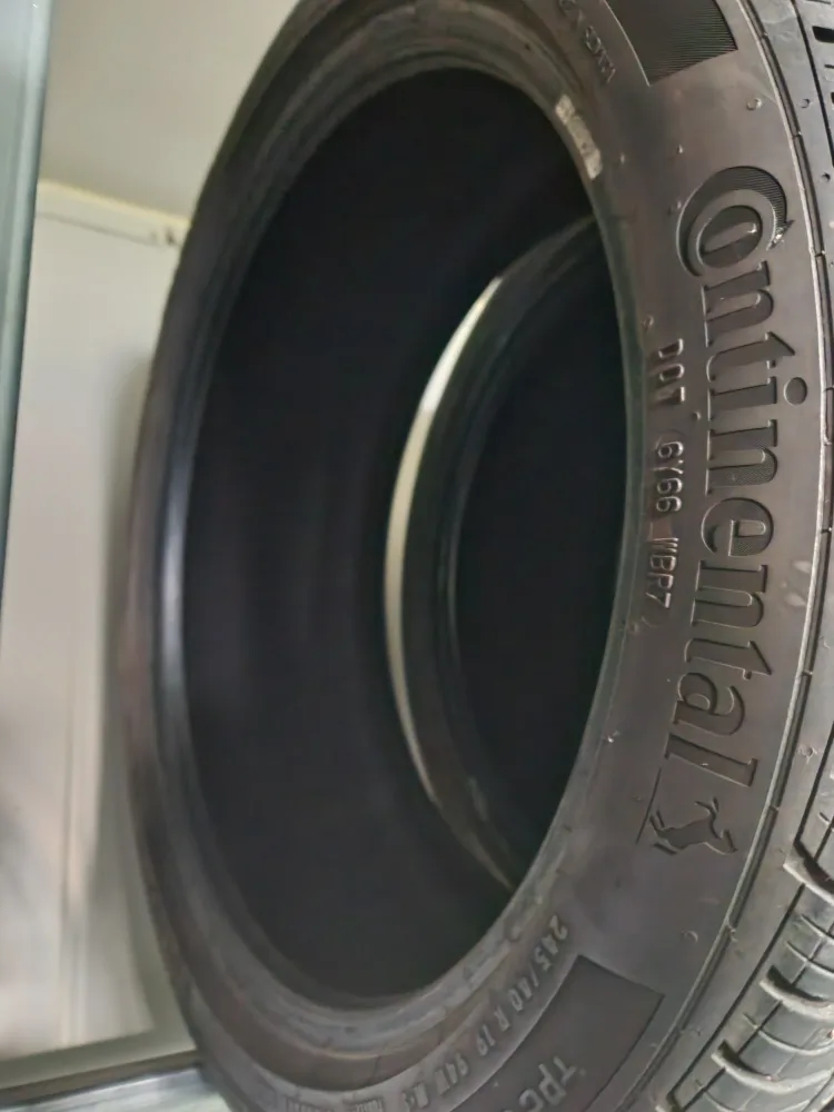245 40 19 중고 타이어 팝니다
