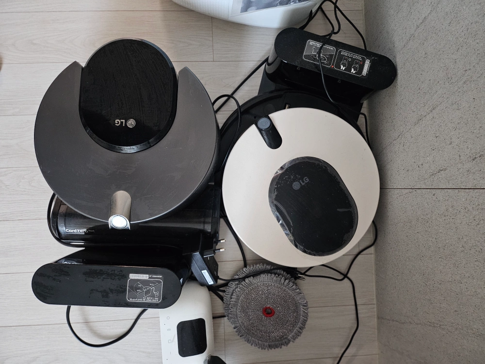 LG R9로봇청소기, M9물걸레청소기 | 대덕동 | 생활가전 | 당근 중고거래