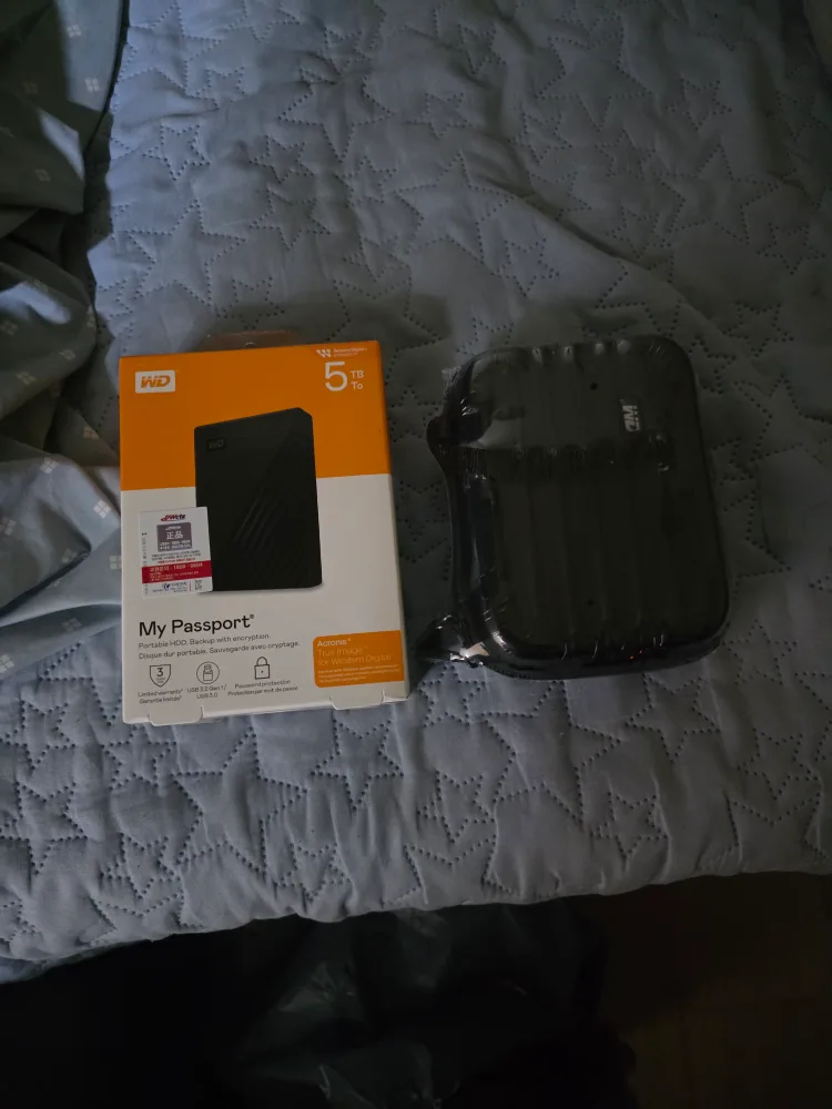 WD My Passport 5TB 외장하드+파우치 팝니다 미개봉