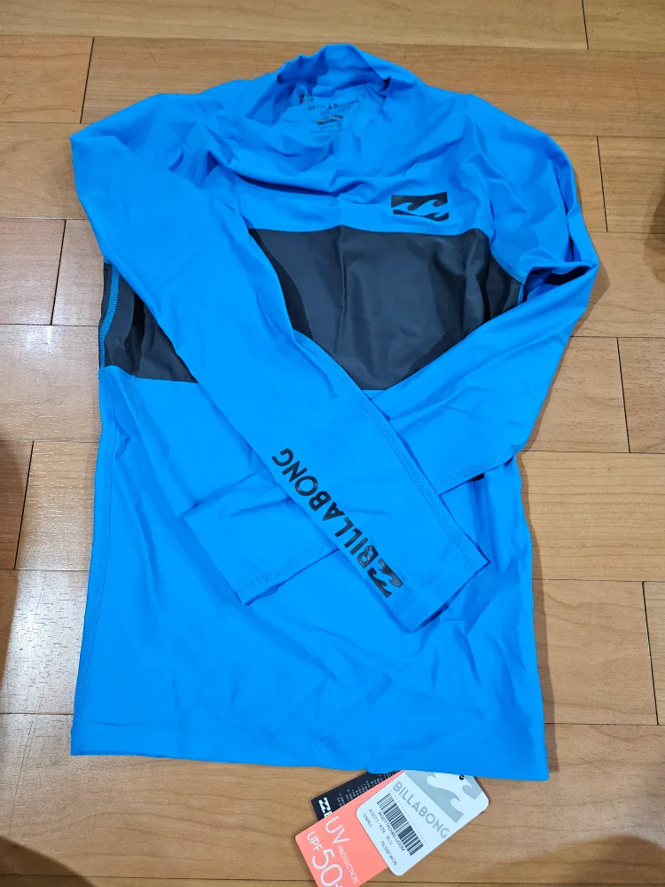 남성 빌라봉 래쉬가드 S 사이즈 팔아요