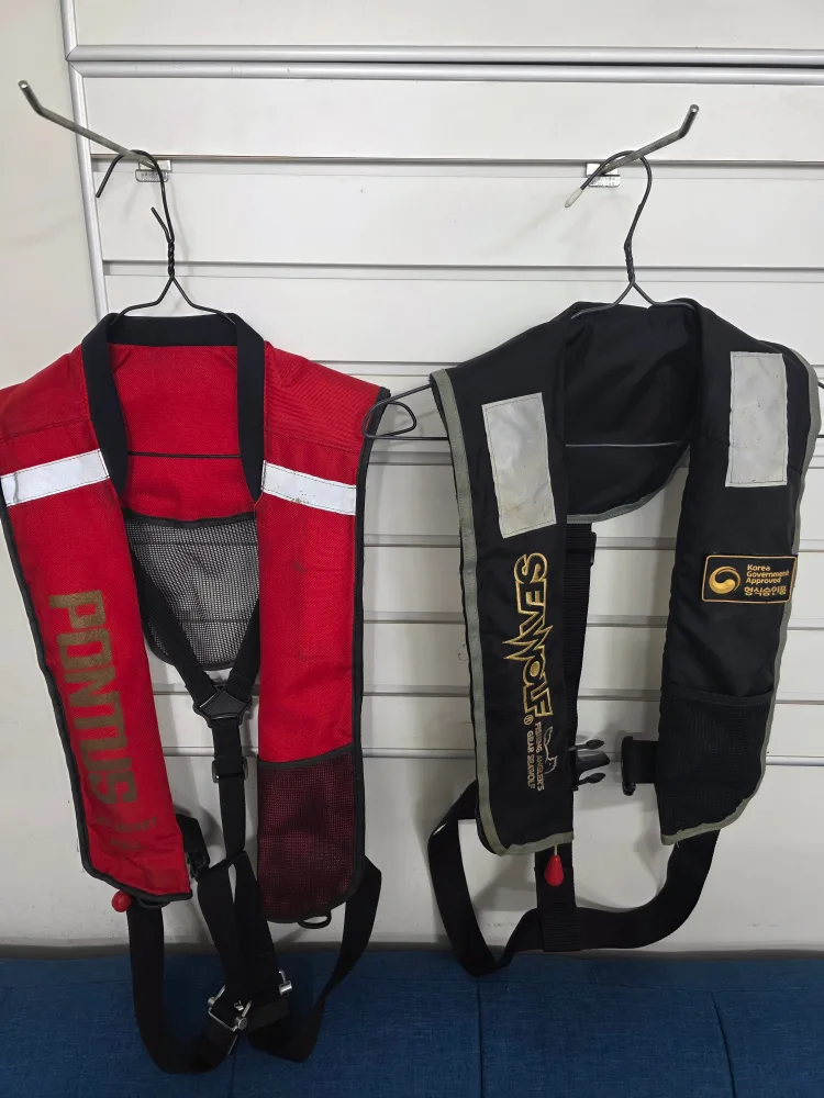 팽창형 구명조끼 판매합니다 폰터스,폰투스,씨울프 판매 중고