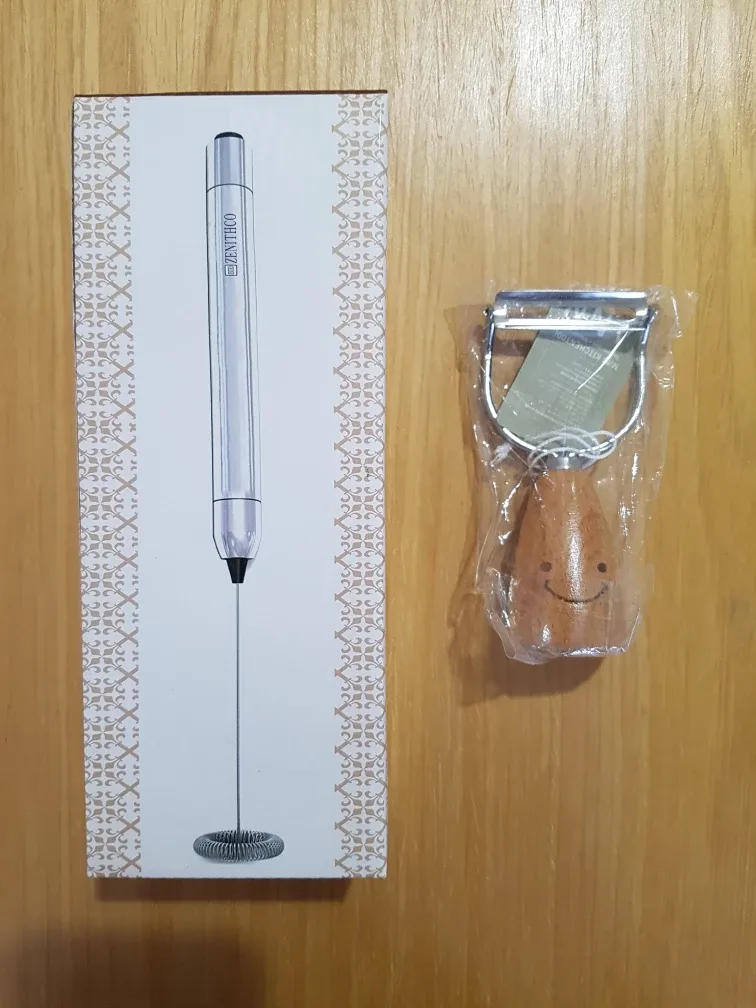 [새상품/미개봉] 전동우유거품기 1P, 야채 껍질 필러(감자칼) 1P, [중고] 엔젤리너스 머그잔 1P