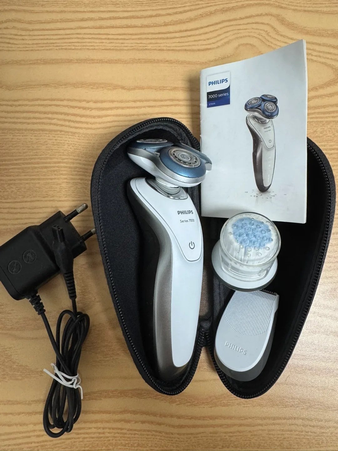 필립스 7000 시리즈 전기면도기
