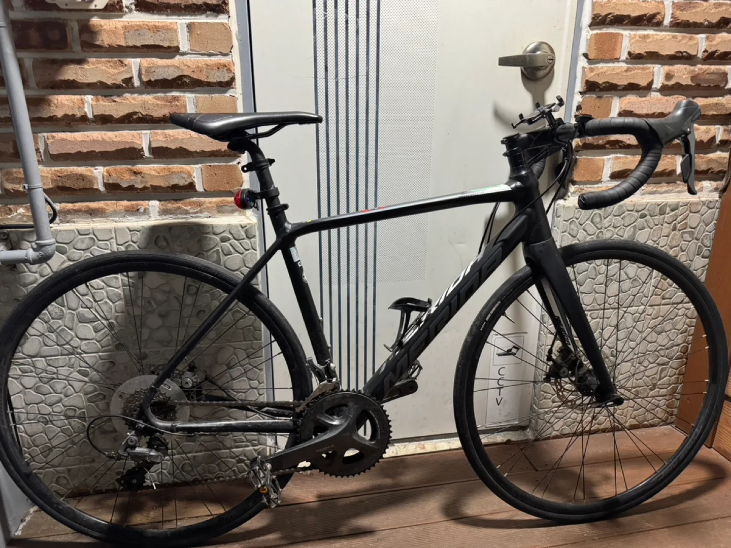 메리다 스컬트라100 로드자전거 팝니다