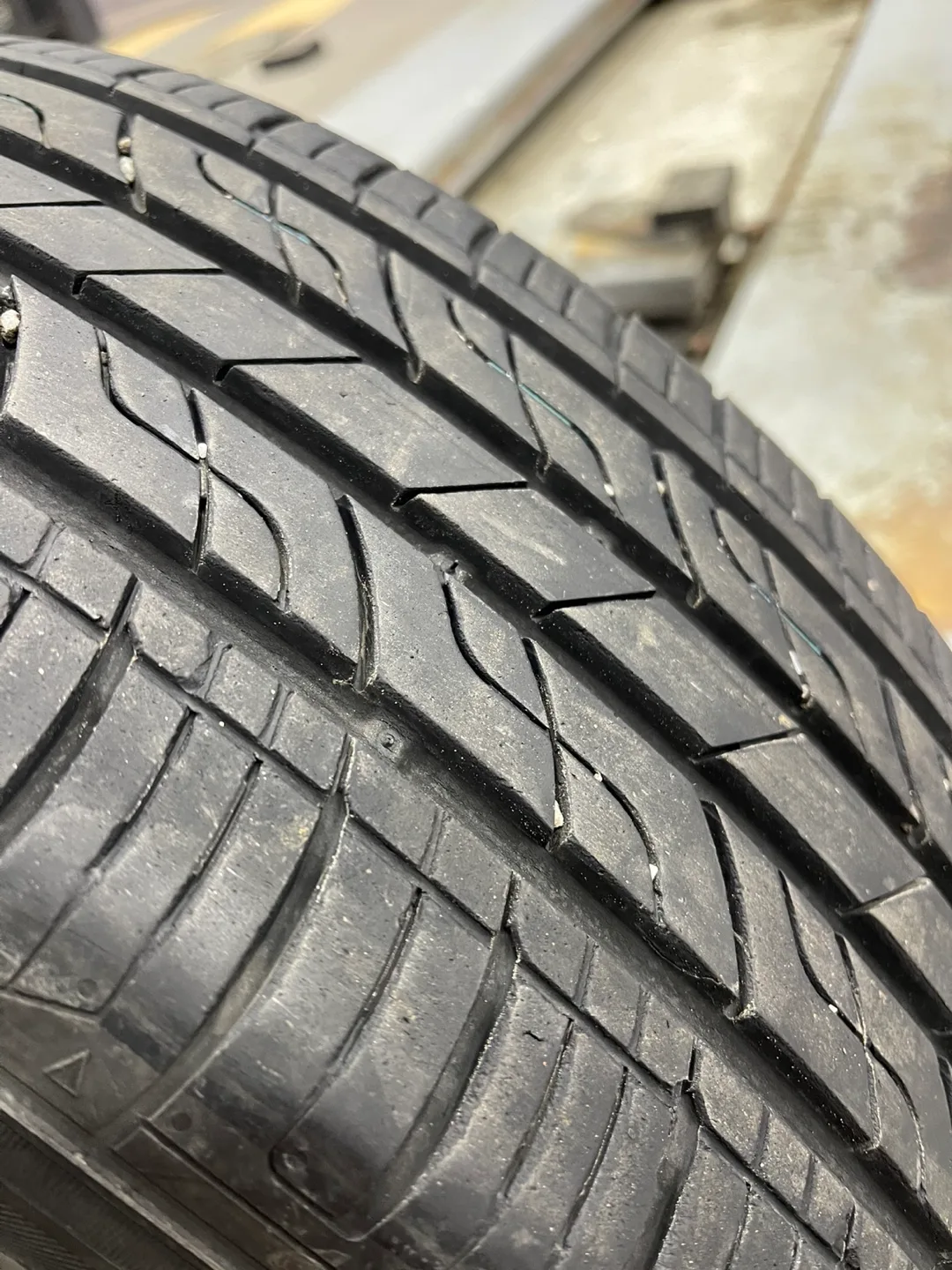 중고 타이어 팝니다