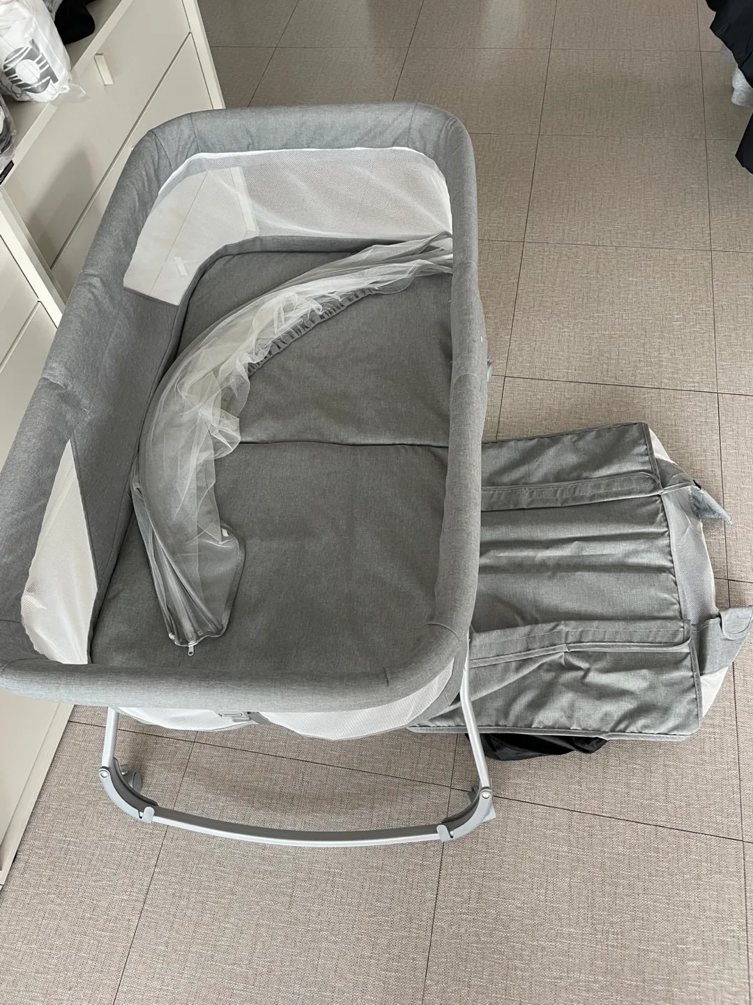 헬로디노 아기침대 (모기장, 주머니 포함)