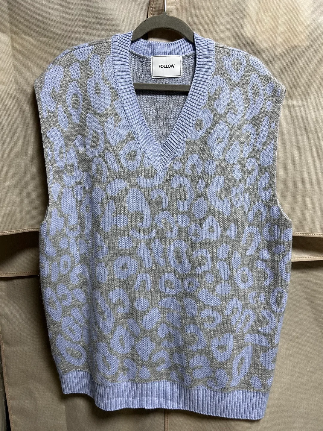 FOLLOW 니트조끼 , 스커트