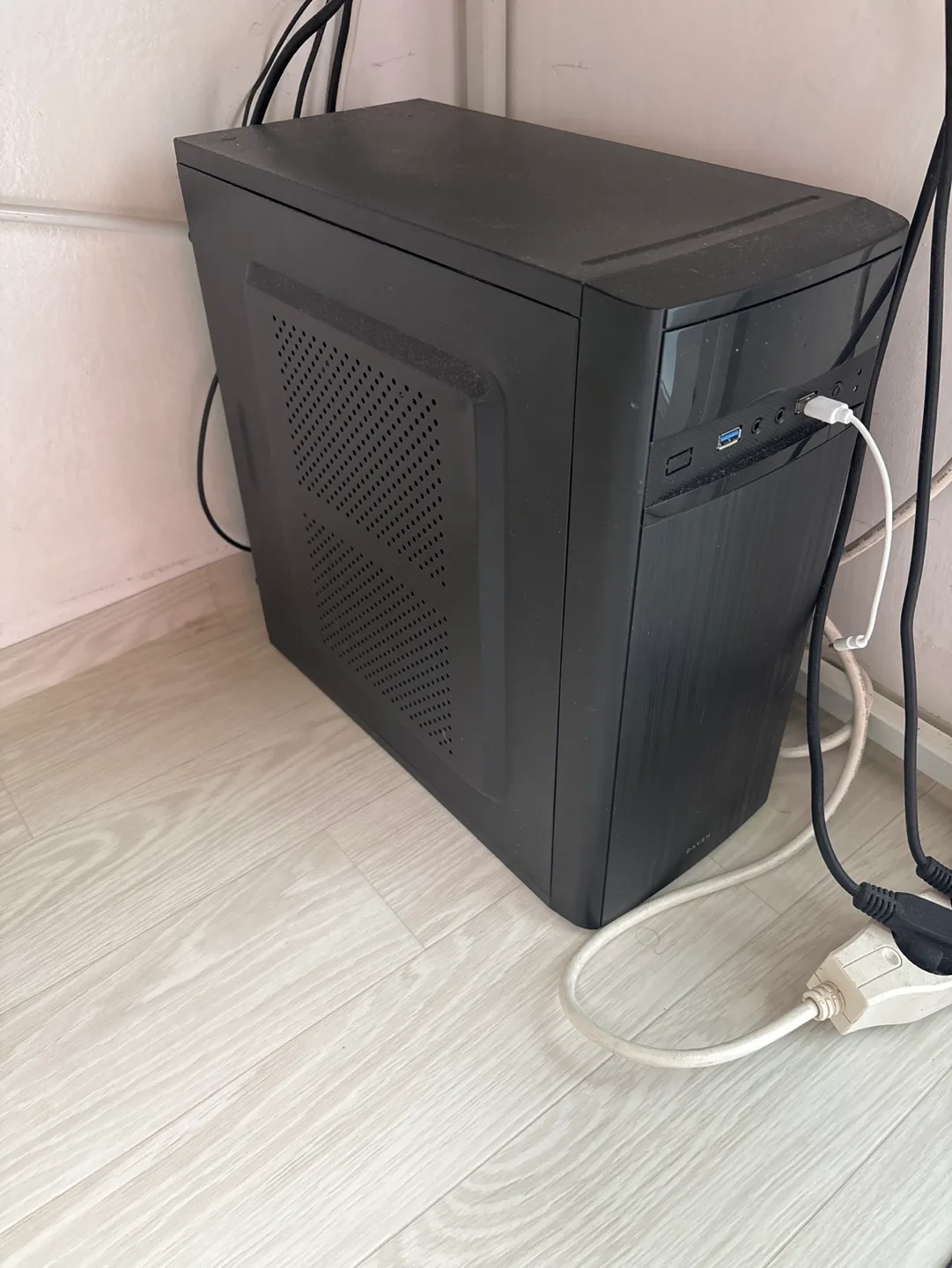 중고 컴퓨터 풀세트 판매(사무용,인강용,영상시청)