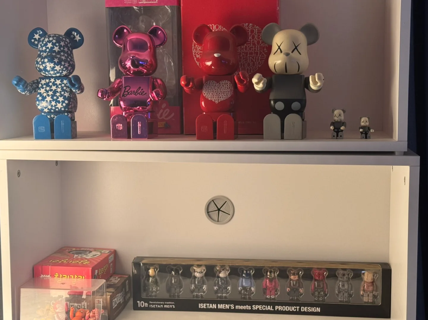 베어브릭 400% 지라드 카우스 바비 스타