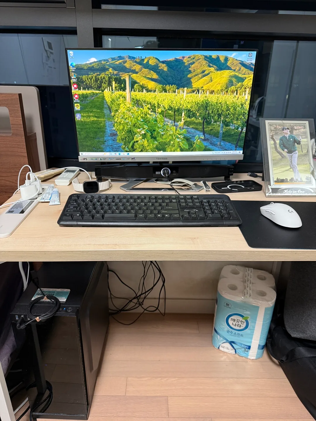 컴퓨터 본체 i5 7500 8램 128ssd + 모니터 팝니다