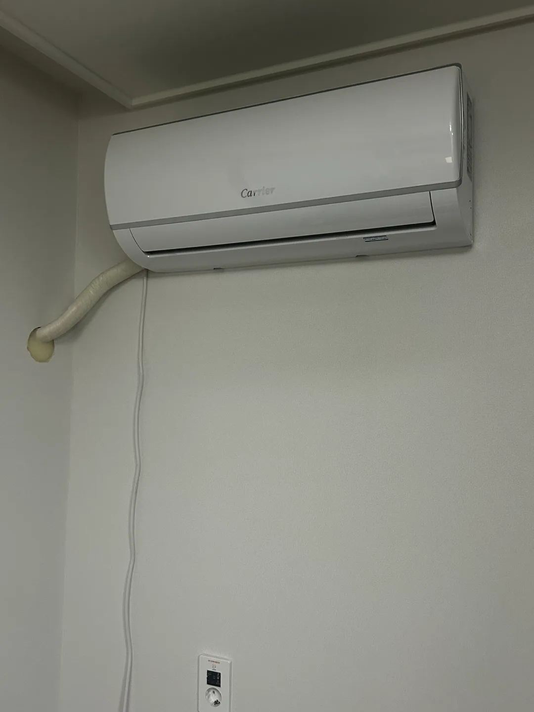 캐리어 벽걸이 에어컨, LG드럼세탁기 9kg 빌트인 타입 중고판매