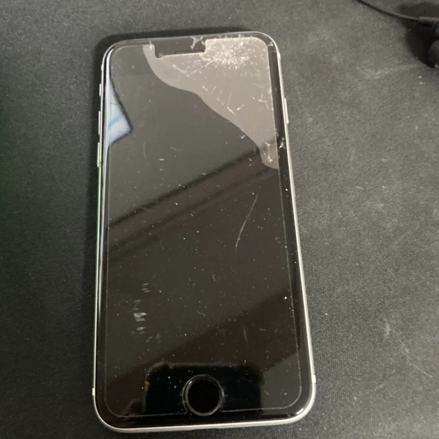 아이폰 se2 중고 판매합니다