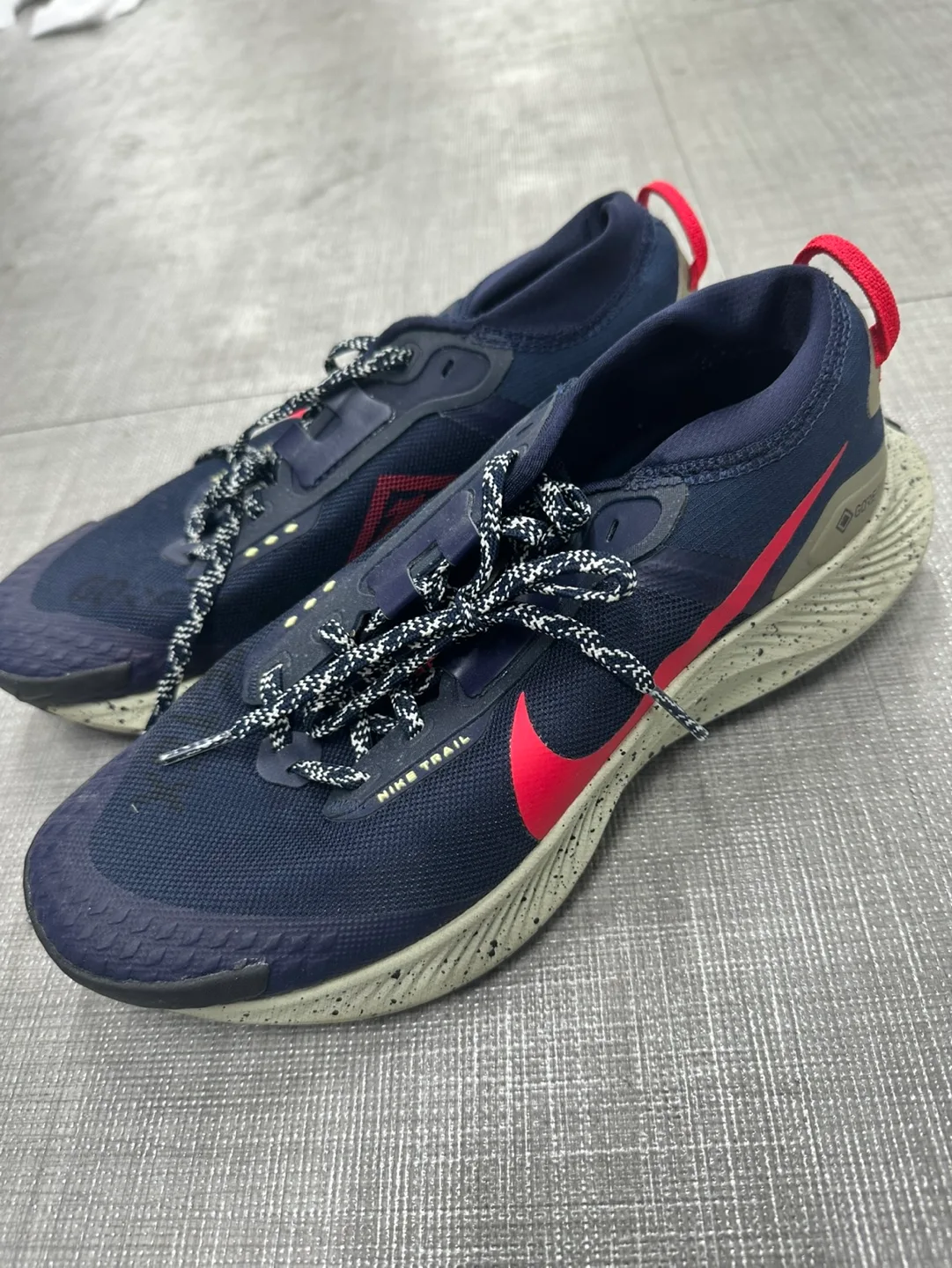 나이키 고어택스 트레이닝 신발 265 판매