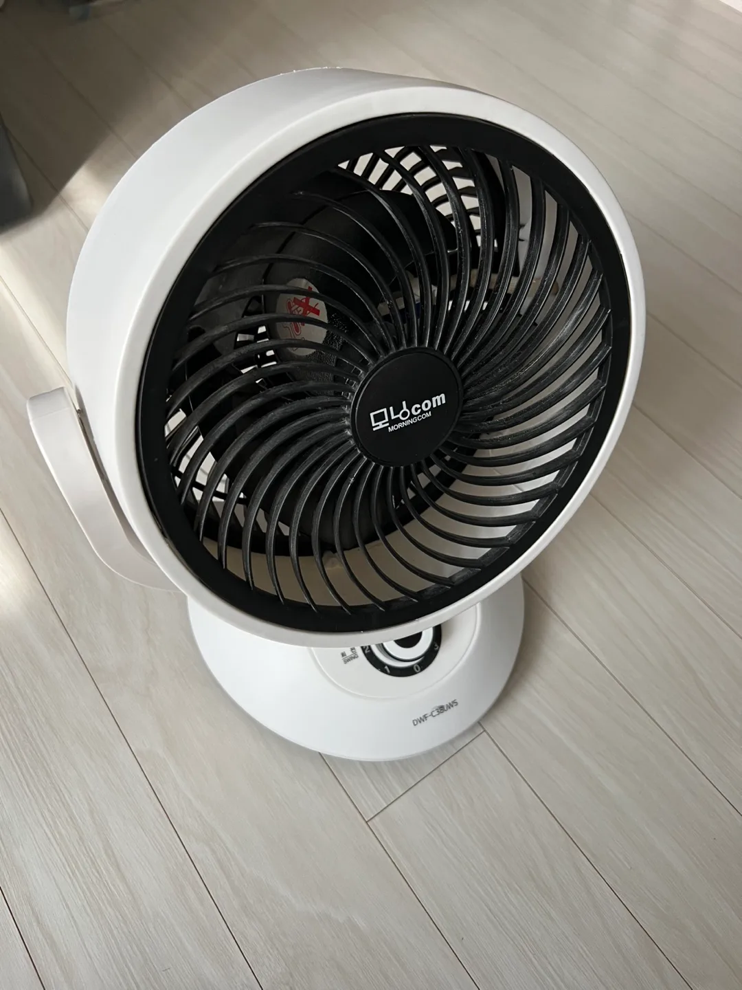 대웅모닝컴 컴팩트 블로워 회전 써큘레이터 DWF-C380WS