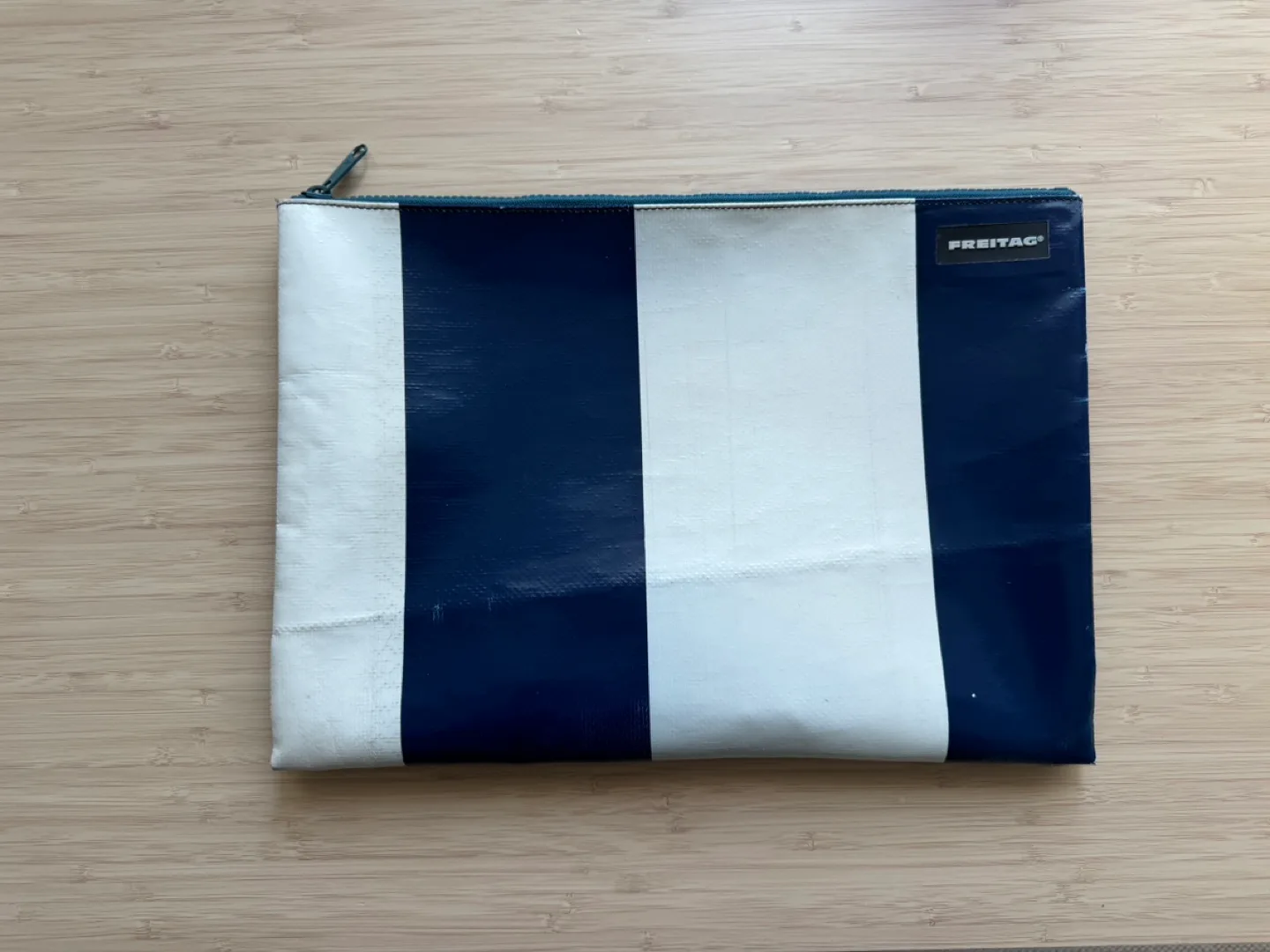 [정품 | 중고상품] 프라이탁 클러치 레어템