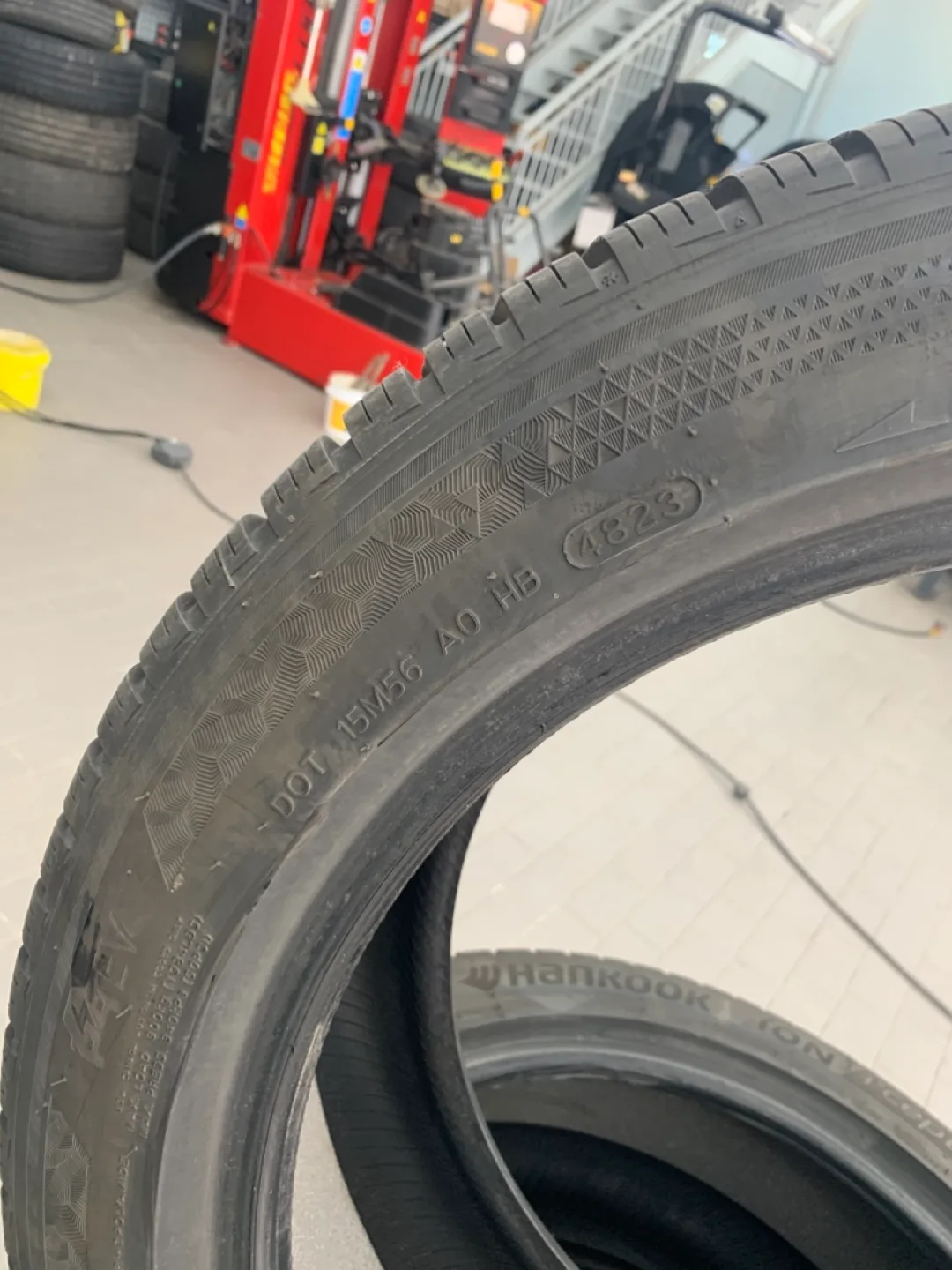 아이온 아이셉트SUV(전기차) 윈터타이어 판매(중고)