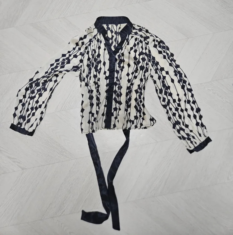 여성블라우스 중고 55사이즈