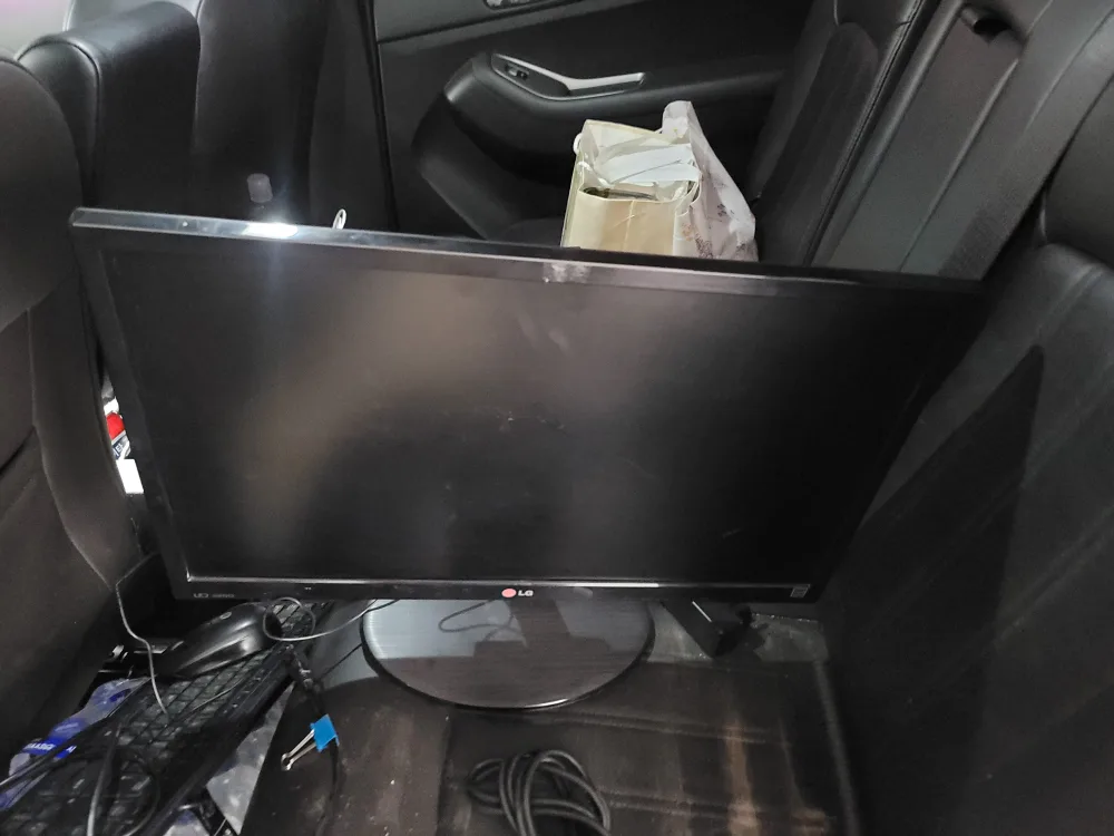 LG모니터 24인치 중고  팝니다