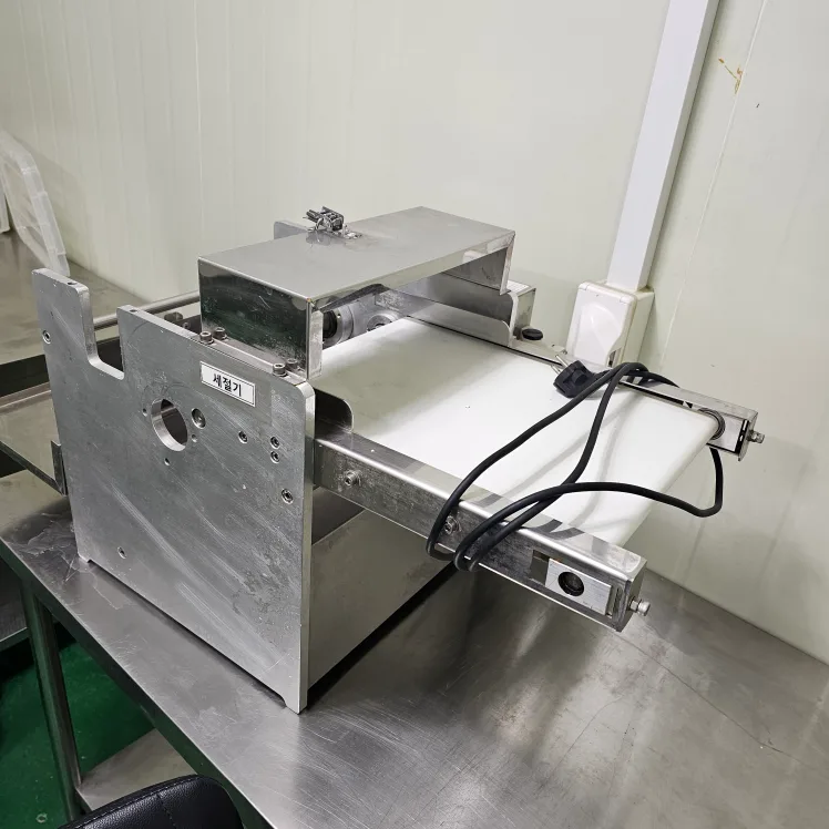 세절기 중고입니다.