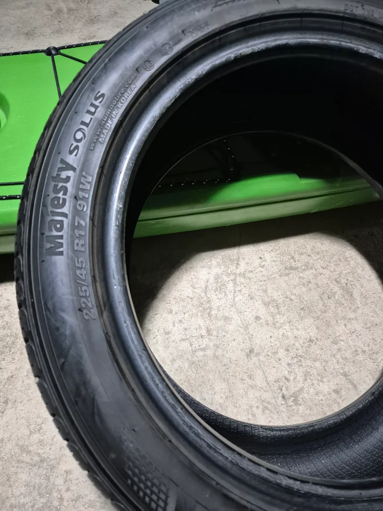 17인치 중고타이어