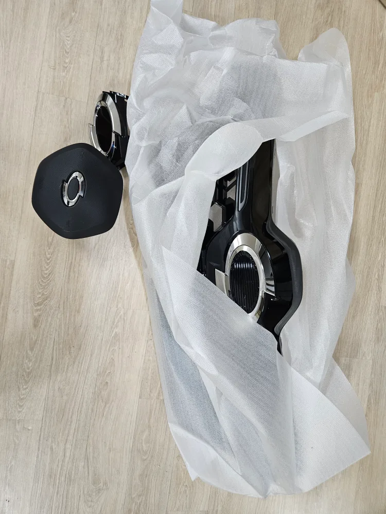 xm3 자동차 중고 에어백 모듈, 그릴, 뒷로고 팝니다