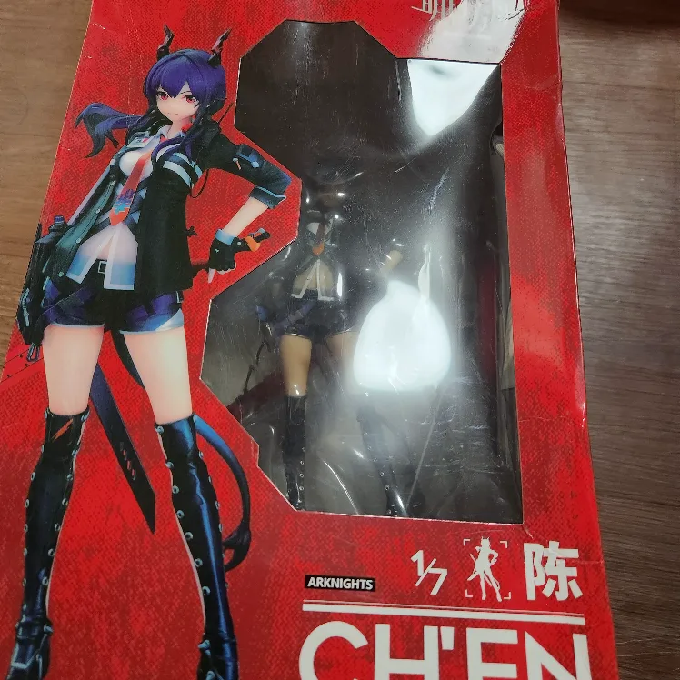 아크나이츠 첸 1/7 피규어