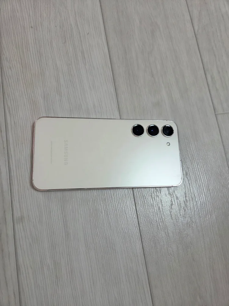 갤럭시s23 중고폰 팝니다.