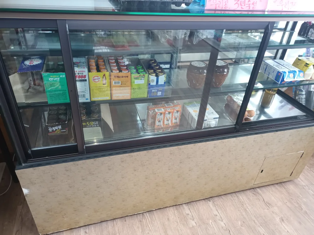 쇼케이스 진열대
