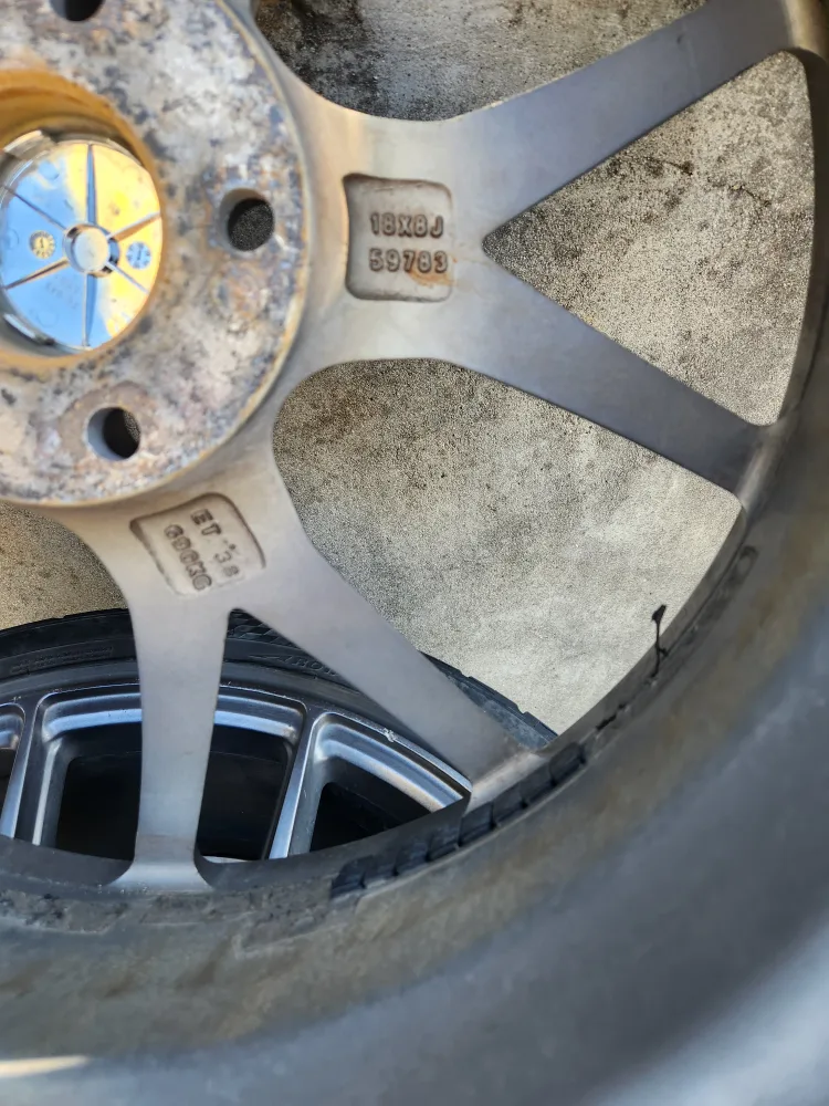 중고 18인치 팝니다