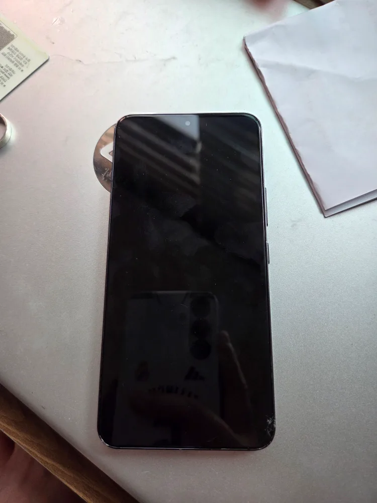 겔럭시s22중고폰 팝니다