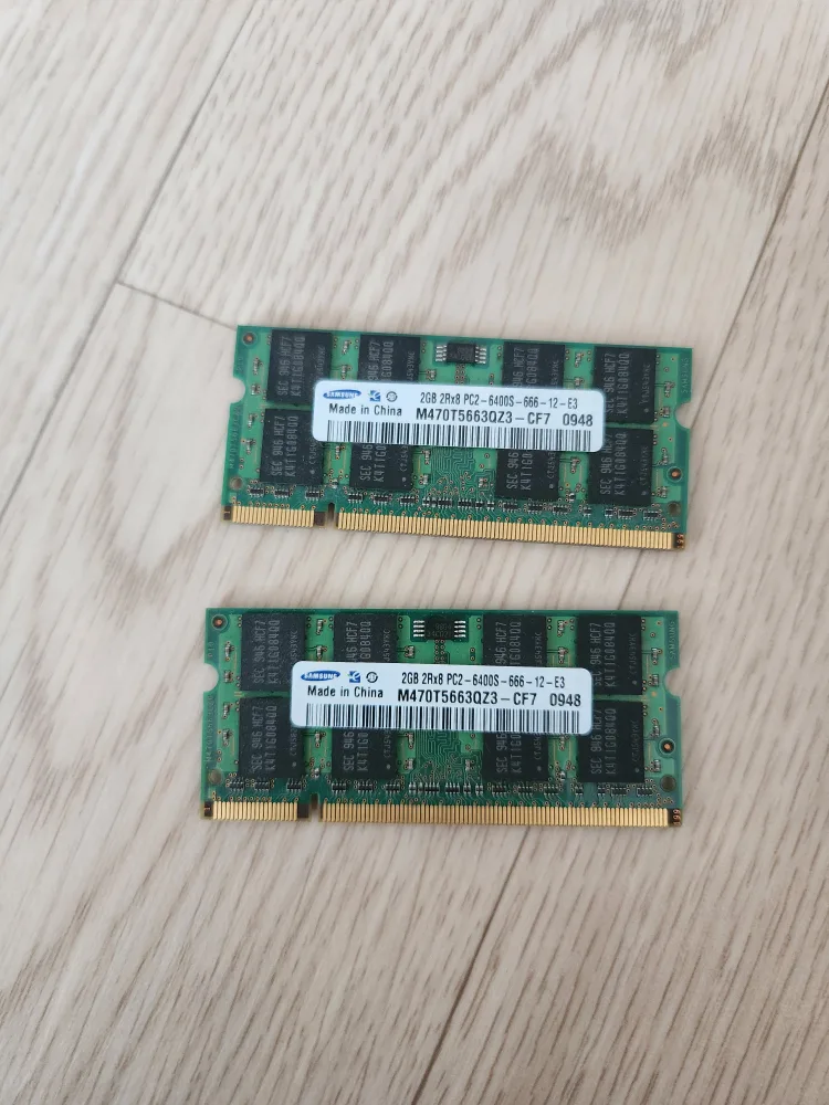 중고 램 팝니다