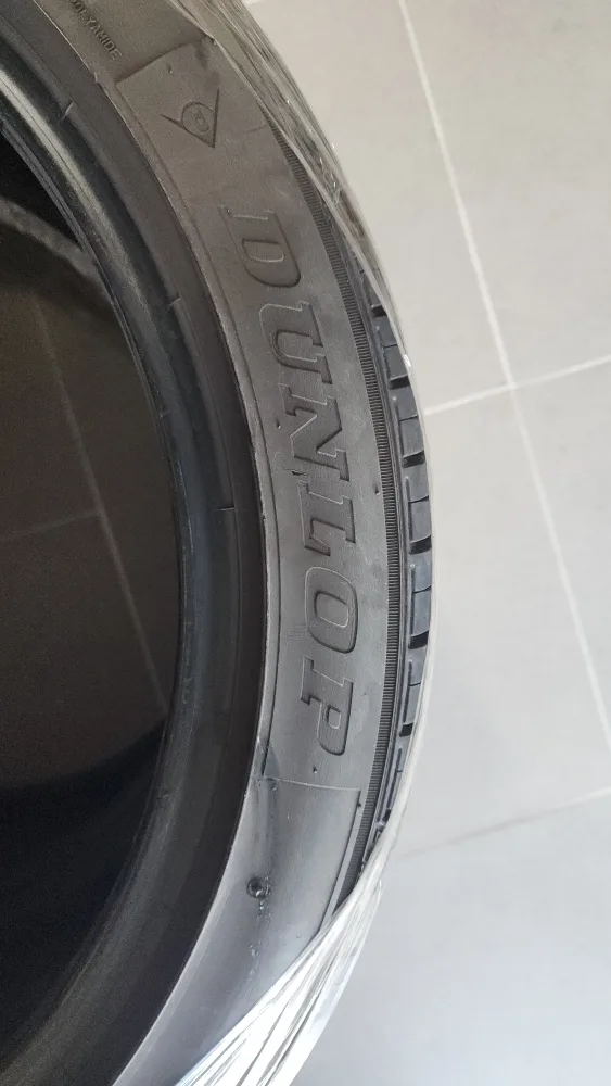 중고타이어 던롭 18인치 245 40 2본