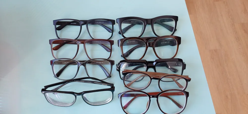 돋보기태? 선글라스태? 12개.