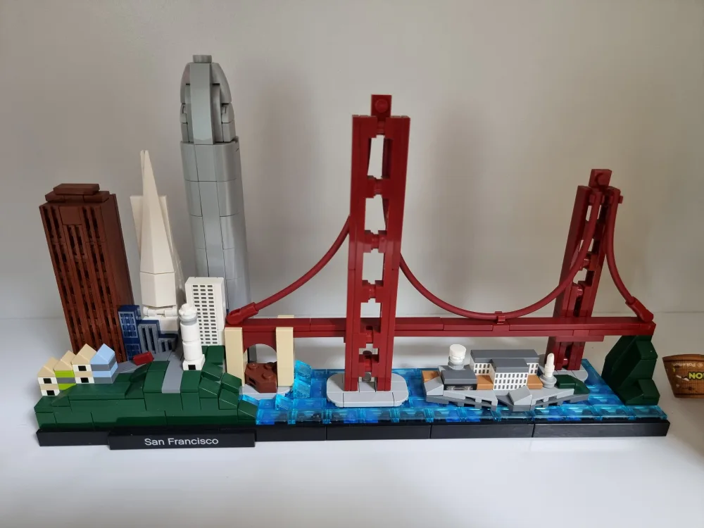 레고 아키텍쳐 21043 샌프란시스코 중고 판매합니다.