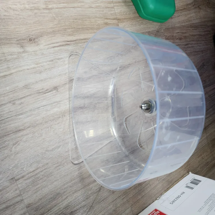 고슴도치 쳇바퀴  중고입니다