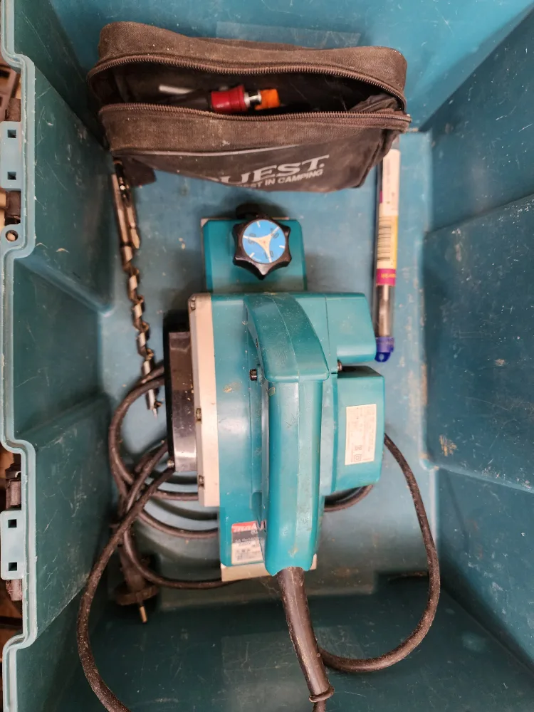 마키타 전기대패 중고