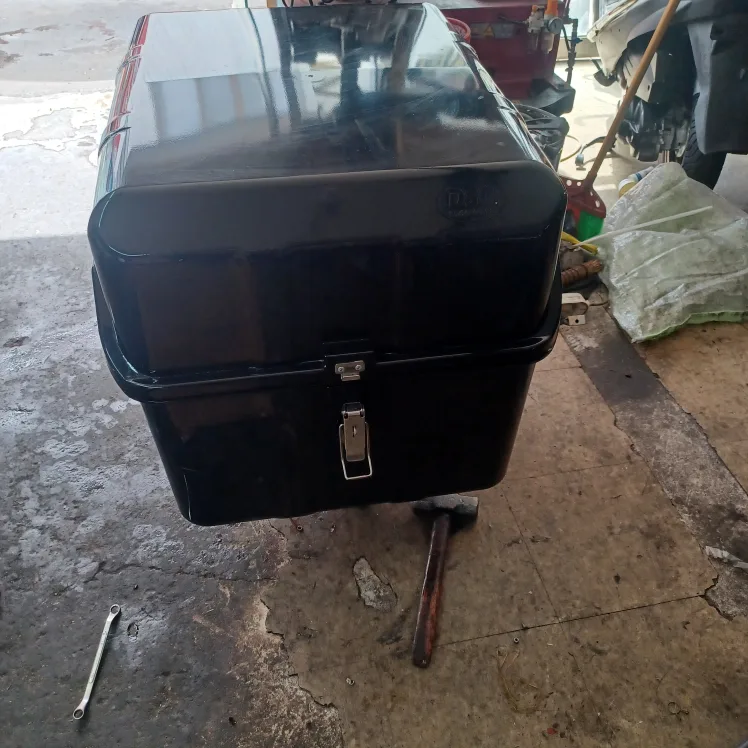 오토바이 배달용 탑박스 판매합니다 중고 입니다